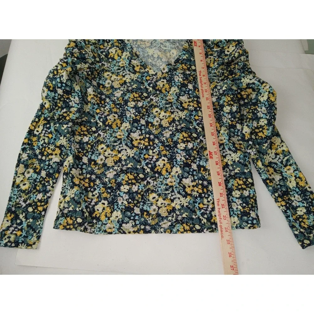 LOFT Women M Multi Floral V-Neck Long Sleeve Ruched Puff Shoulder‎ Textured Top
